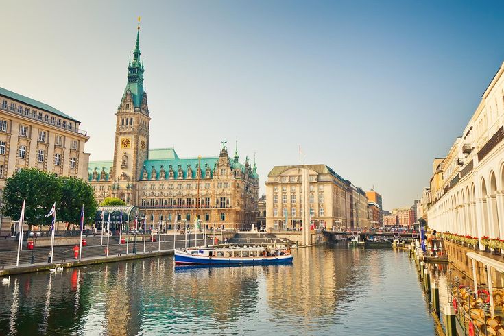 The World’s 10 Best Canal Cities (That Aren’t Venice)